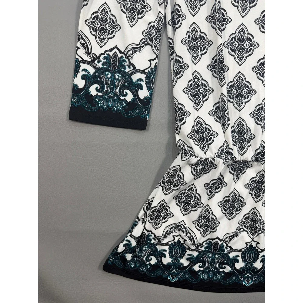 White House Black Market Tunic Women XS White Black Excellent Medallion Peplum